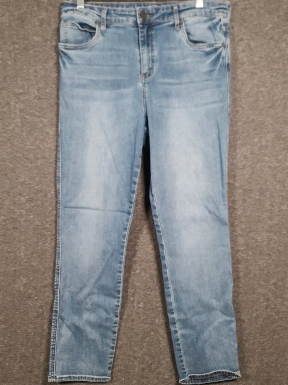KUT From The Kloth Women's Size 14 Straight Leg Jeans Medium Wash Blue Stretch
